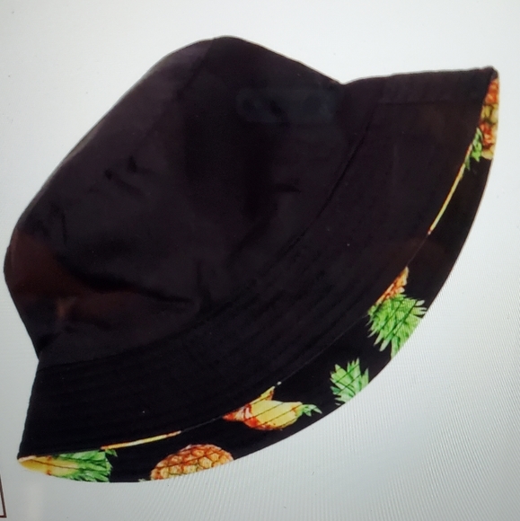 Reverseable Pineapple Bucket Hat 🍃 - Picture 7 of 7